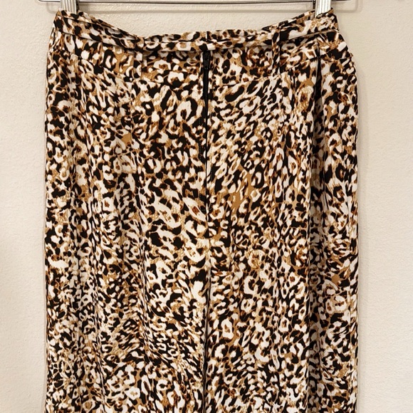 JUNE & HUDSON Leopard Wide Leg Pants From Buckle ultra Hi-Rise Size Medium - Picture 5 of 9